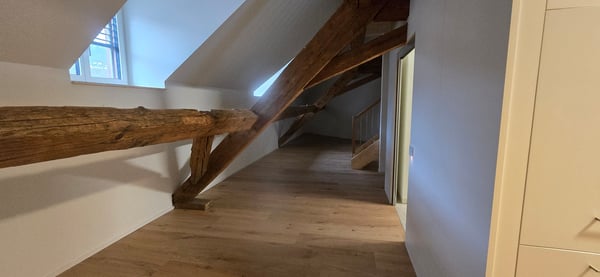 Historischer Charme trifft modernes Wohnen - 3½-Zimmer-Galeriewohnung beim Bahnhof Stein AG 5