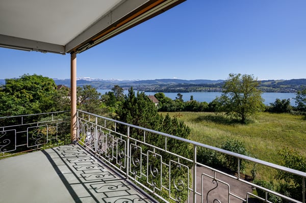 PANORAMAGRUNDSTÜCK AM ZÜRICHSEE 4