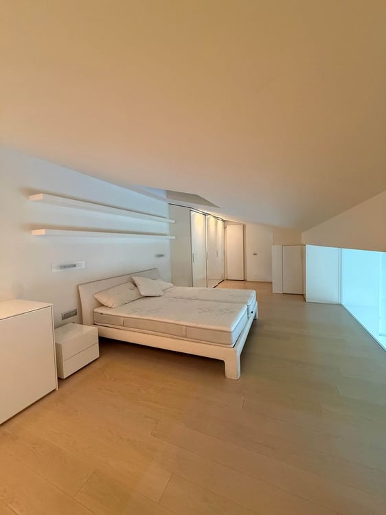 Appartamento ammobiliato di 2,5 locali con giardino e balcone a Morcote 9
