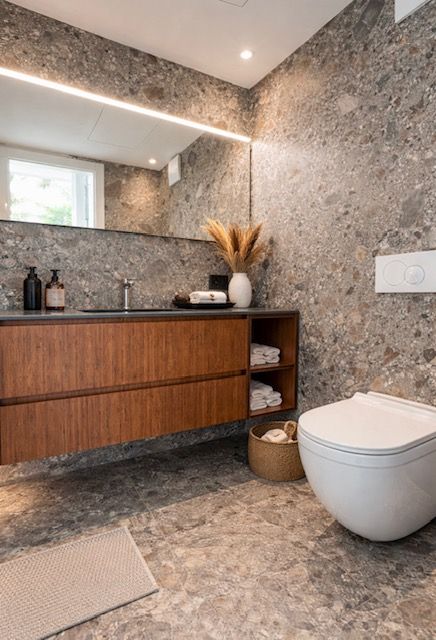 Villa di design in posizione unica con vista lago mozzafiato e darsena 9