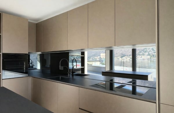 Villa di design in posizione unica con vista lago mozzafiato e darsena 7