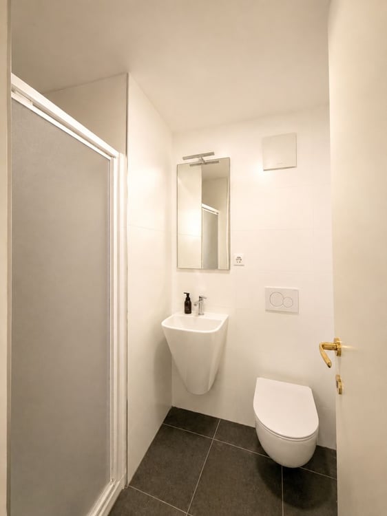Esclusivo attico duplex di 5,5 locali con loggiato panoramico e giardino privato nel cuore di Origlio 12