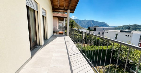 Villetta con giardino privato e piacevole vista aperta 13