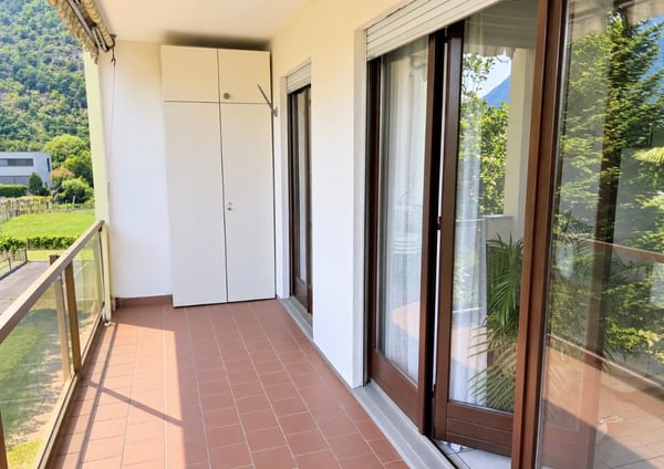 Appartamento con terrazza panoramica e vista aperta 12
