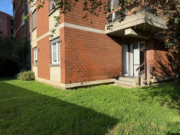 COMODO APPARTAMENTO DI CITTA’ CON GIARDINO A DUE PASSI DALLA STAZIONE A LUGANO 3