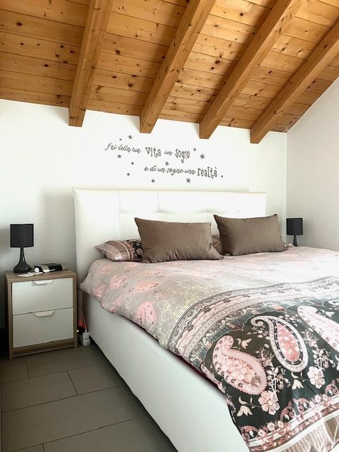 Osogna - villetta in vendita con giardino privato e soffitti a vista 18