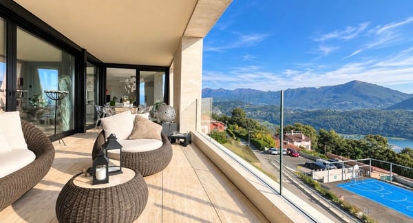 Vernate attico esclusivo con terrazza e giardino vista lago mozzafiato 8