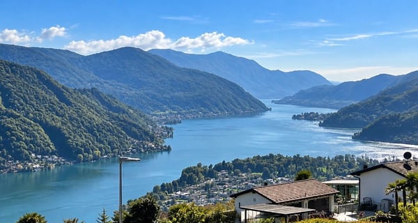 Vernate attico esclusivo con terrazza e giardino vista lago mozzafiato