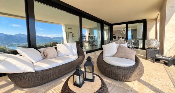 Vernate attico esclusivo con terrazza e giardino vista lago mozzafiato 9