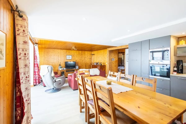 Charmante maison de 2 appartements à Albeuve 6