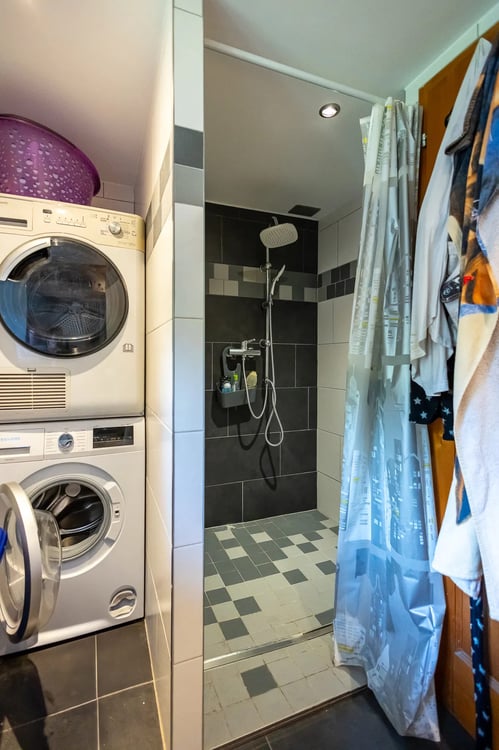 Charmante maison de 2 appartements à Albeuve 8