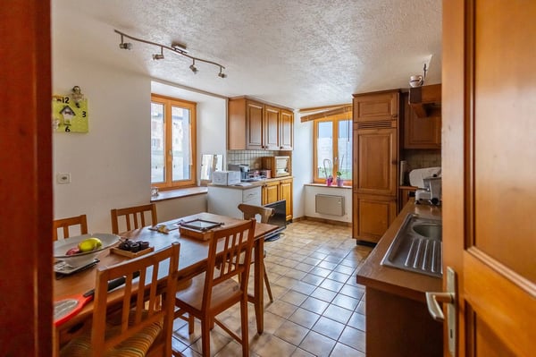 Charmante maison de 2 appartements à Albeuve 16