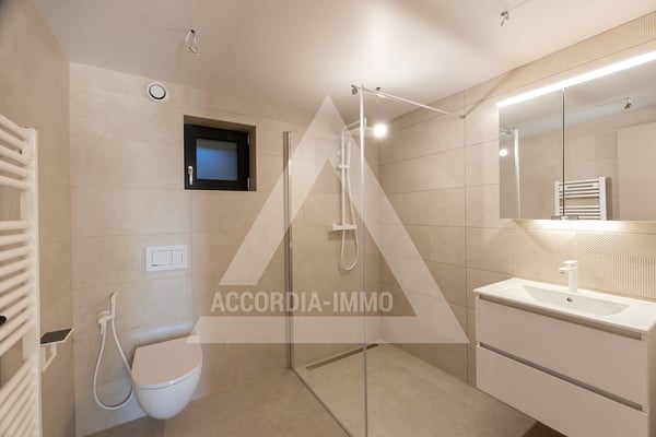 Magnifique villa de 7.5 pièces à St-Légier-La Chiésaz 12
