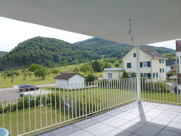 Freistehendes Mehrfamilienhaus an sonniger Lage mit Autoeinstellhalle 6