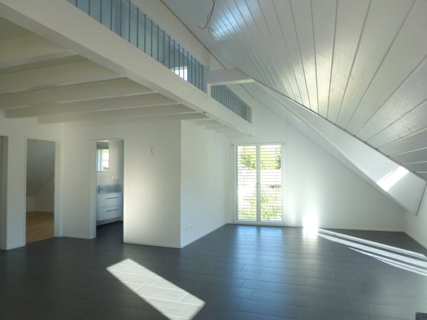 Freistehendes Mehrfamilienhaus an sonniger Lage mit Autoeinstellhalle 9