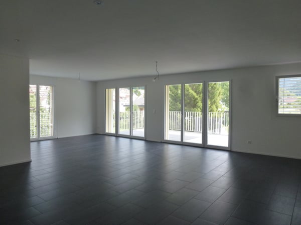 Freistehendes Mehrfamilienhaus an sonniger Lage mit Autoeinstellhalle 2