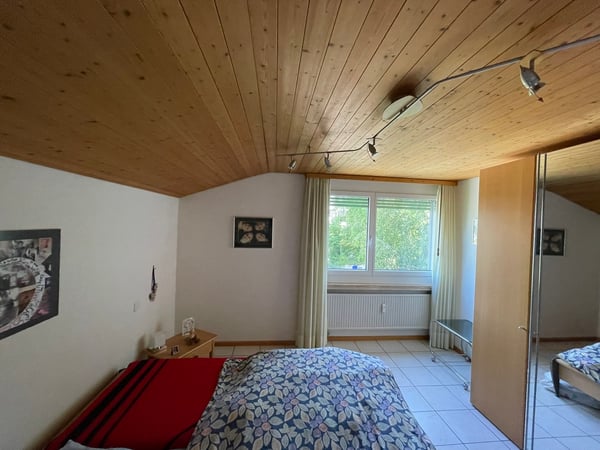 Bezaubernde Maisonette-Dachwohnung in Binningen 10