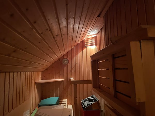 Bezaubernde Maisonette-Dachwohnung in Binningen 13
