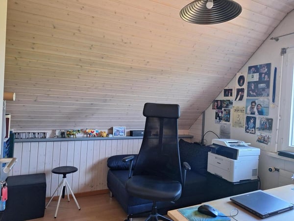 Charmantes Einfamilienhaus mit Garten an sonniger Wohn-/Aussichtslage 8