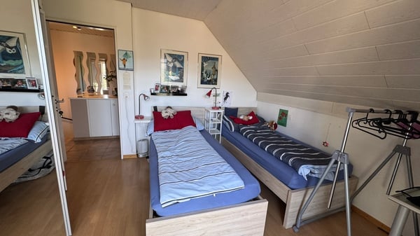 Charmantes Einfamilienhaus mit Garten an sonniger Wohn-/Aussichtslage 11