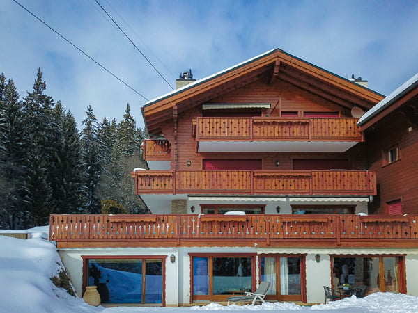 Prächtige 5,5-Zimmer-Wohnung Ski-in Ski-out mit atemberaubendem Blick 24