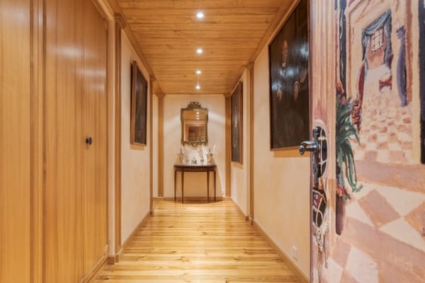 Prächtige 5,5-Zimmer-Wohnung Ski-in Ski-out mit atemberaubendem Blick 2