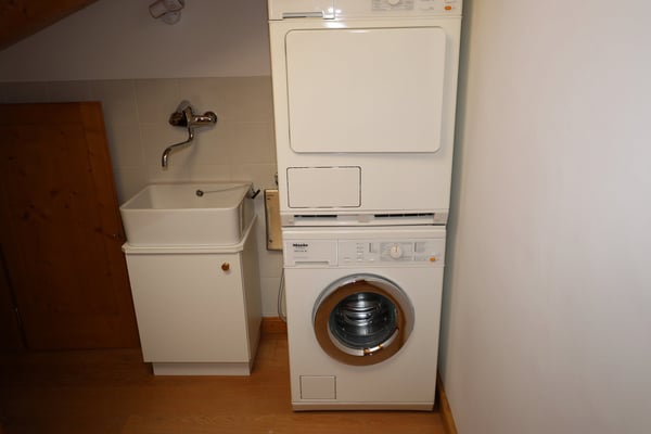 Magnifique Appartement en Attique de 1.5 Pièces à Crans-Montana 36