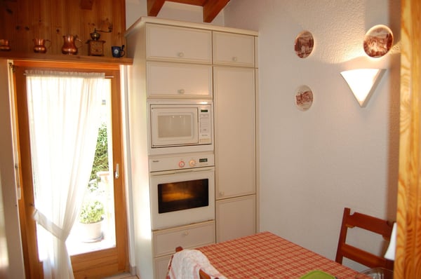 Chalet de caractère 6.5 pièces à Crans – Vue imprenable et cadre alpin exceptionnel 7