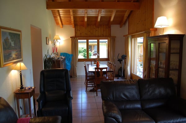 Chalet de caractère 6.5 pièces à Crans – Vue imprenable et cadre alpin exceptionnel 5