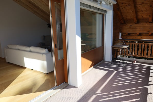 Appartement de 2.5 pièces avec vue et balcon 3