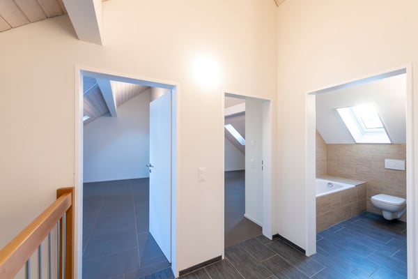 Charmante 3.5-Zimmer-Duplex-Wohnung in ländlicher Umgebung 9