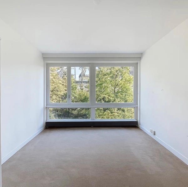 Florissant : Bel appartement de 3 pièces avec balcon, piscine et parking 4