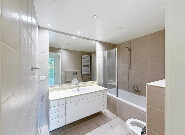 Florissant : Bel appartement de 3 pièces avec balcon, piscine et parking 5