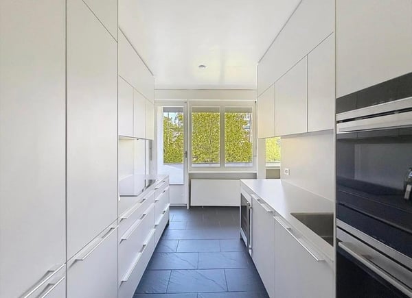 Florissant : Bel appartement de 3 pièces avec balcon, piscine et parking 7