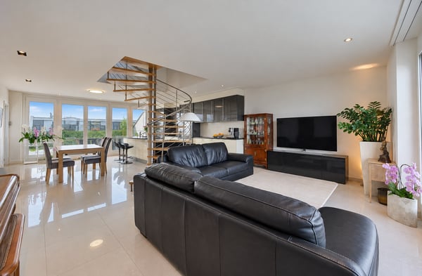 Magnifique attique en duplex avec 79 m² de terrasses au Petit-Saconnex 2