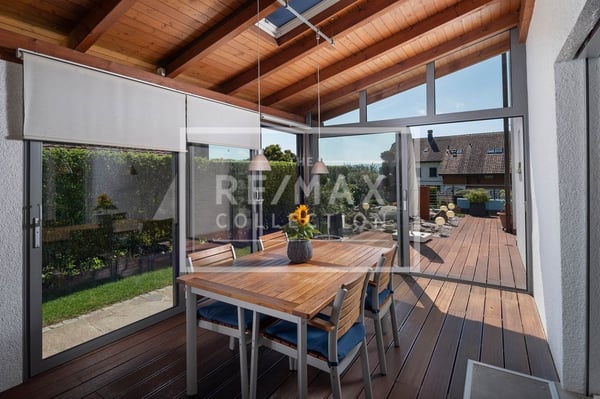 Sehr gepflegtes 1.5 Zimmer-Doppel-Einfamilienhaus mit 250 m² Netto-Wohnfläche 4