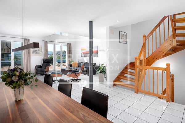 Sehr gepflegtes 1.5 Zimmer-Doppel-Einfamilienhaus mit 250 m² Netto-Wohnfläche 5