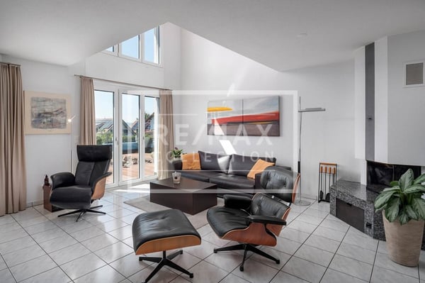 Sehr gepflegtes 1.5 Zimmer-Doppel-Einfamilienhaus mit 250 m² Netto-Wohnfläche 7