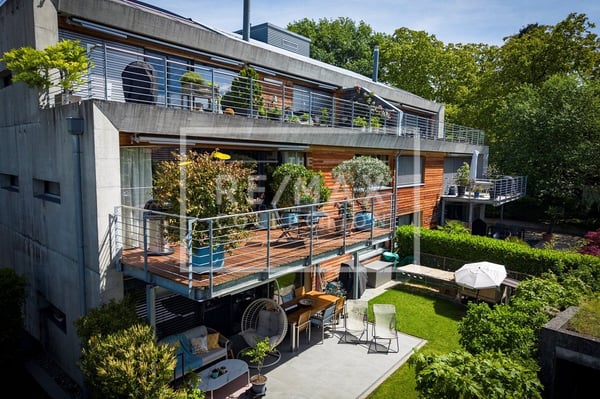 Exklusive 4.5 Zimmerwohnung mit sonniger Terrasse 9