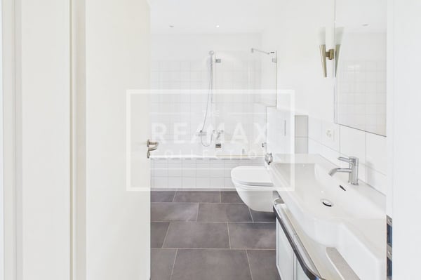 2.5 Zimmer Attikawohnung und zusätzliches Studio am Zürichberg 12