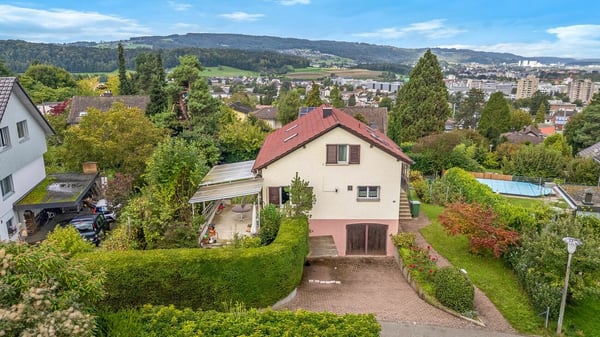 Freistehendes Einfamilienhaus an sonnenverwöhnter Lage 3