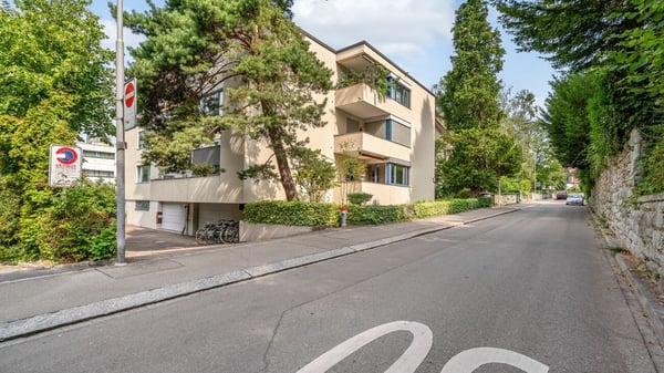 Charmante 3.5-Zimmer-Stadtwohnung im Zürcher Seefeld 11