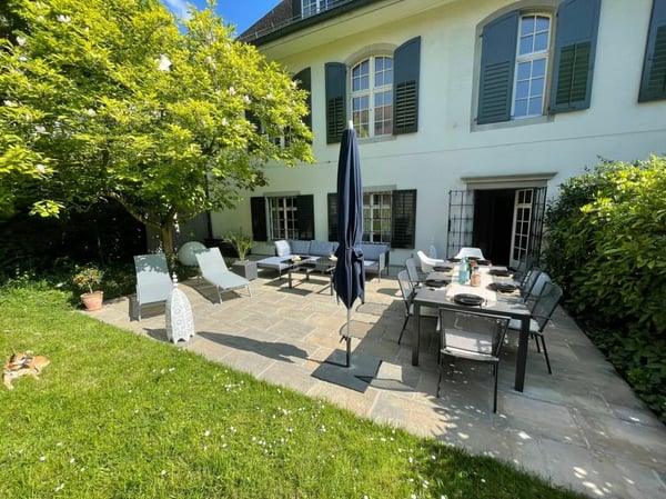4.5-Zimmer-Gartenwohnung mit privater Garten-Oase