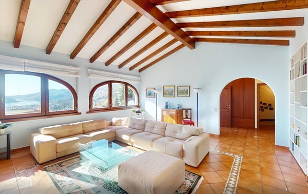 Stil & Komfort in erstklassiger Lage mit Seeblick 6