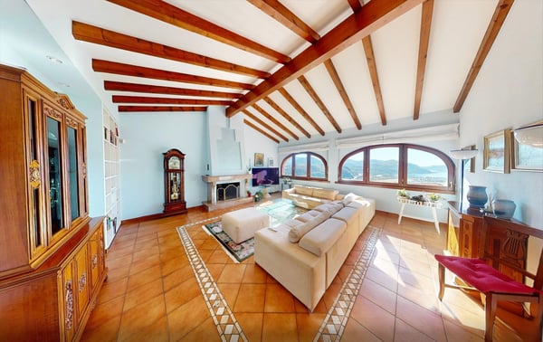 Stil & Komfort in erstklassiger Lage mit Seeblick 7