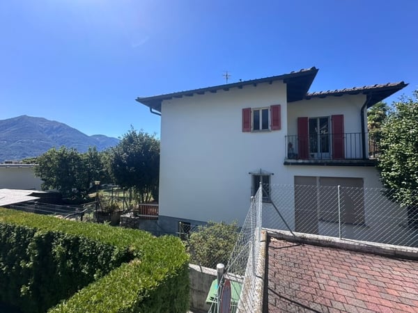 Zentrales Mehrfamilienhaus in Minusio mit Seesicht und Ausbaupotenzial 17