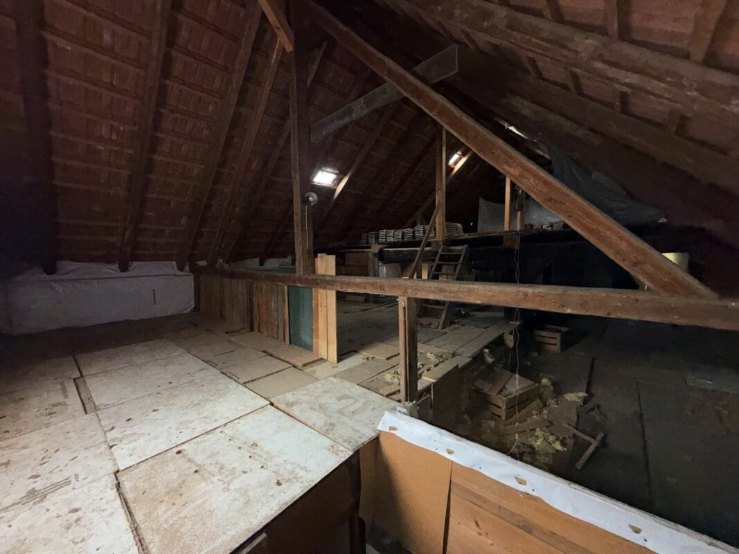 Seltene Gelegenheit: Wohnhaus mit Ökonomieteil und Baulandreserve auf 1'752 m² in Lostorf