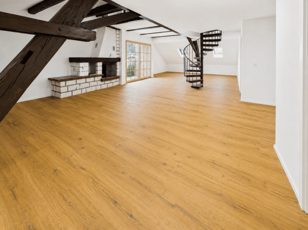 127 m² purer Wohntraum - frisch renovierte Maisonette-Wohnung in Hofstetten-Flüh 2