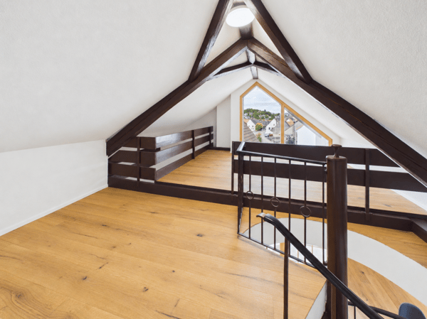 127 m² purer Wohntraum - frisch renovierte Maisonette-Wohnung in Hofstetten-Flüh 6
