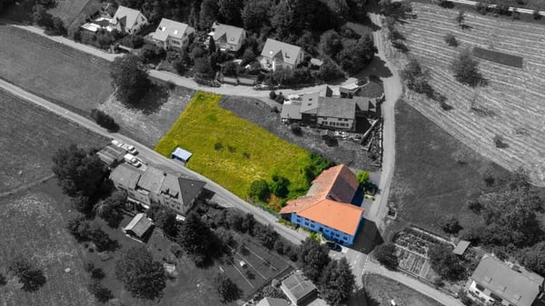 Seltene Gelegenheit: Wohnhaus mit Ökonomieteil und Baulandreserve auf 1'752 m² in Lostorf 9